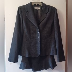 Tahari Arthur S. Lavine Black Suit Jacket And Skirt Sz 14